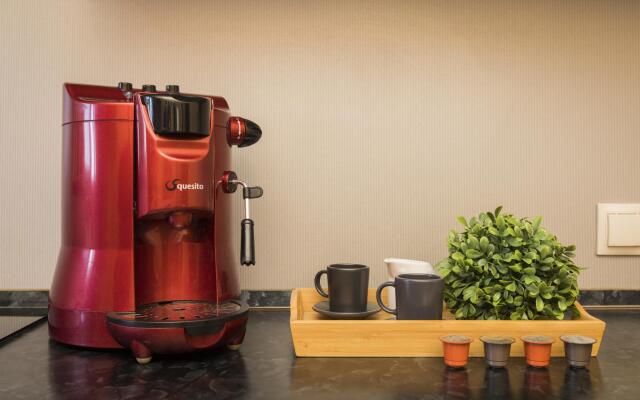 HomeHotel (ХоумХотел) на набережной Волжская 8/1