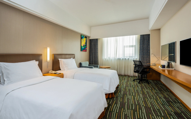 Holiday Inn Express Shanghai New Jinqiao by IHG – Guest Rooms – Shanghai