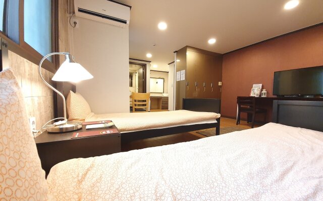 Ryu Guest House