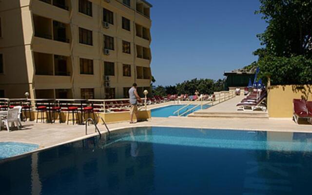 Limoncello Palmera Kleopatra Beach Hotel