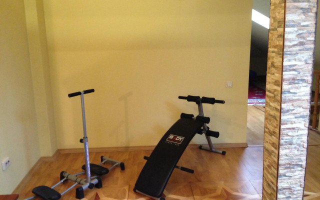 5-room jacuzzi apartment