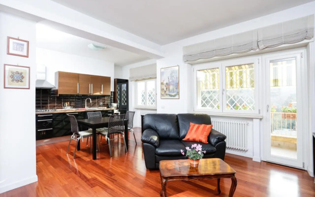 St. Peter Terrace Apartment
