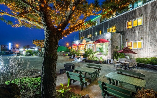 Che-Hui Western Hotel