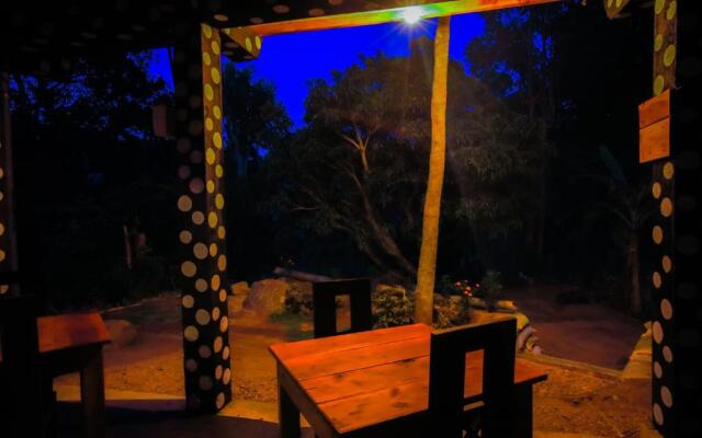 The Winsome & Tree House