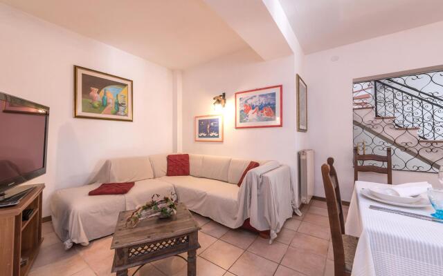 RIPARI DI GIOBBE 6&2, Emma Villas