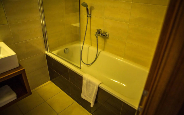 Hotel Saffron