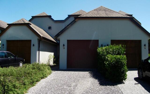 Pauanui Lakes - Pauanui Holiday Home