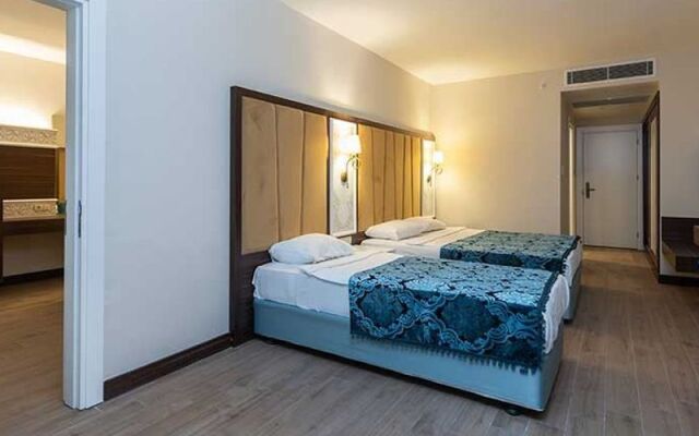 Simurg Halal Luxury Hotel