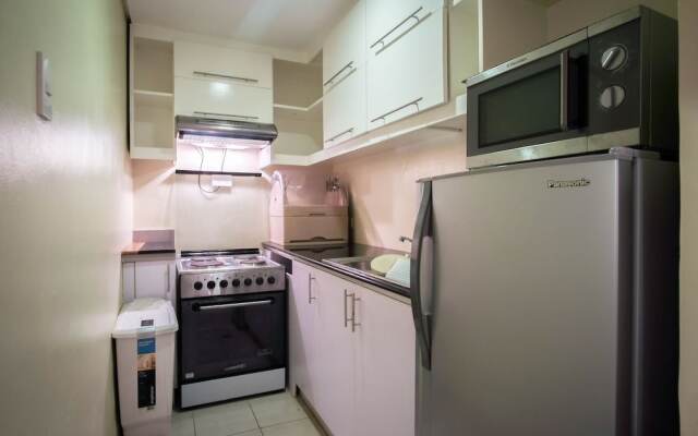 SR Vacation Rental - The Persimmon Condominium