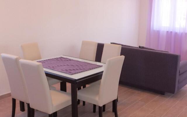 Smojver - Two Bedroom No.5