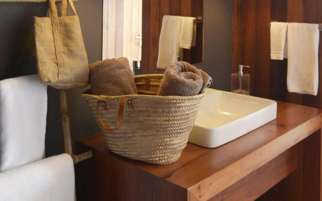 Hotel Alaia