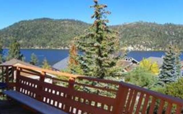 RedAwning A Panoramic Lakeview