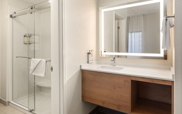 Staybridge Suites MPLS-Maple Grove/Arbor Lakes by IHG