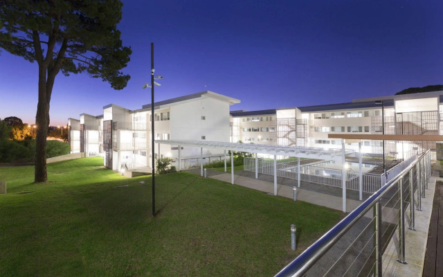 Murdoch University Village