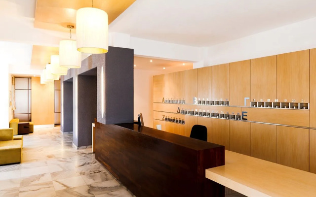 Far Out Hotel & Spa