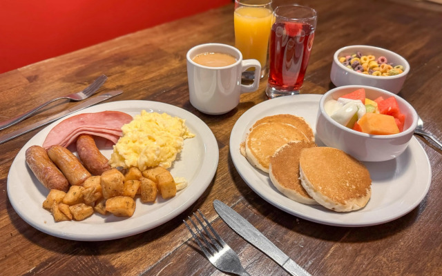 Coast Nisku Inn & Conference Centre