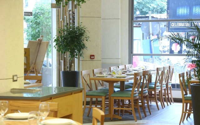 Serenada Golden Palace - Boutique Hotel