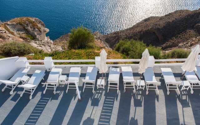 Artemis Suites