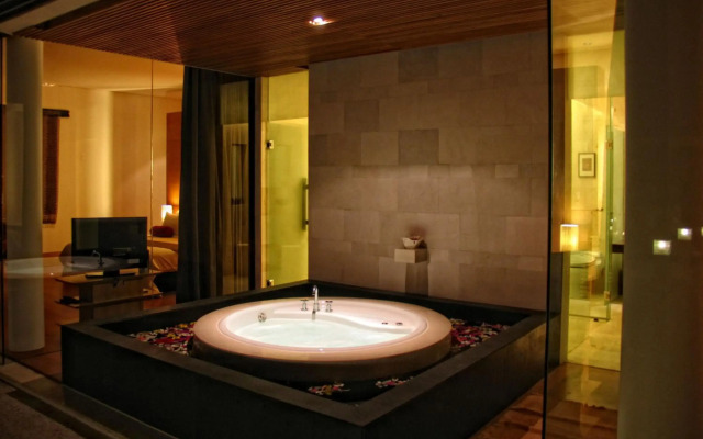 The Wangsa Hotel & Villas