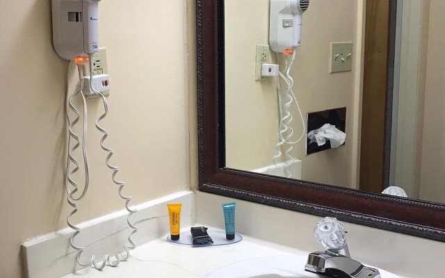 Americas Best Value Inn - Goodland