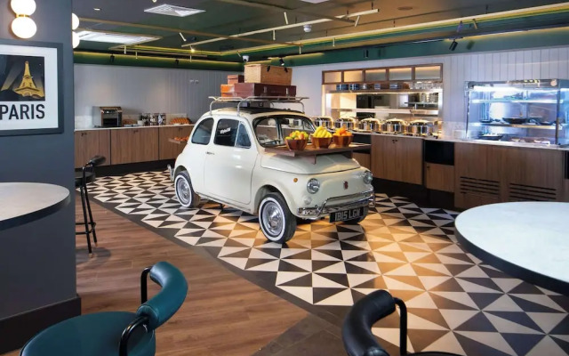 Ibis Styles London Gatwick Airport