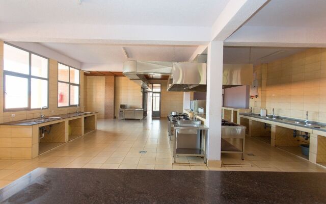 Cenetra Hotel