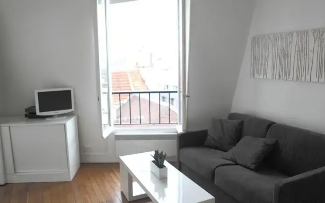 St Andre des Arts Studio