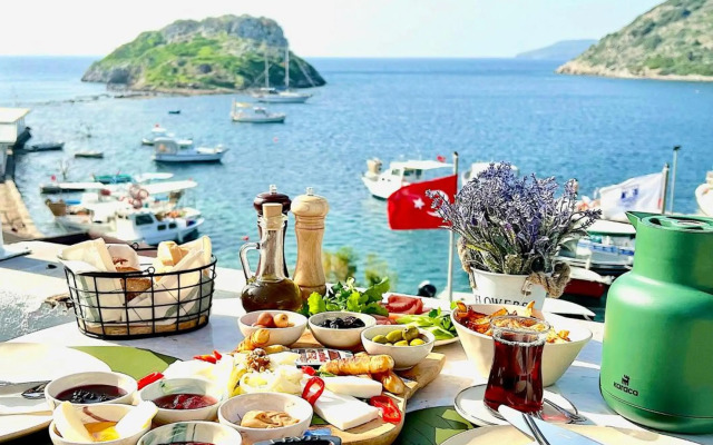 Liman Hotel Gumusluk- Adult Only