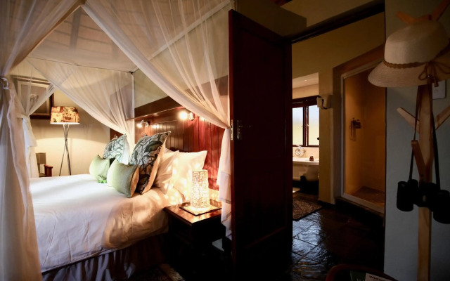 Ivory Wilderness River Rock Lodge