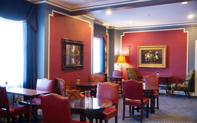 The Hotel Saskatchewan, Autograph Collection