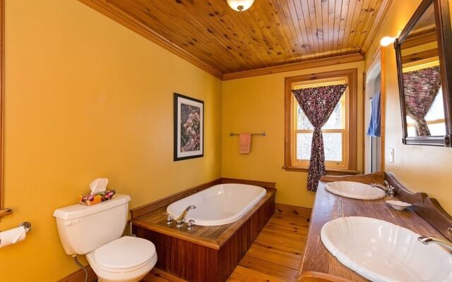 Maison de Campagne St. Irenee