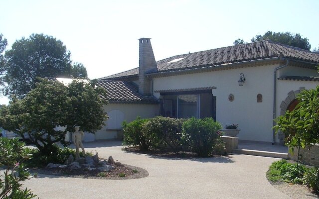 Villa B&B Via Domitia