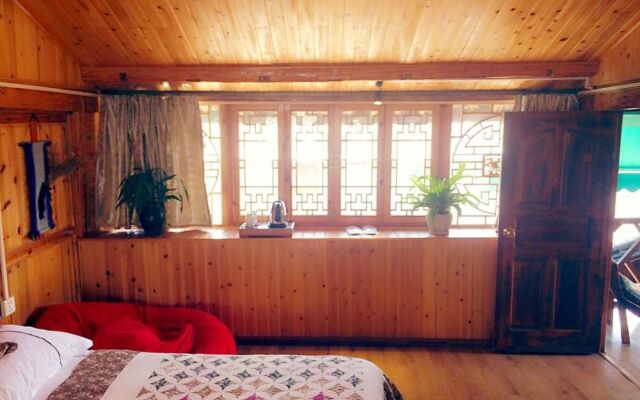 Carnation Inn - Lijiang