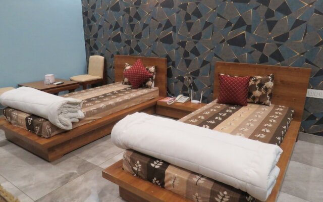 Raja Ji hotel and Restaurant