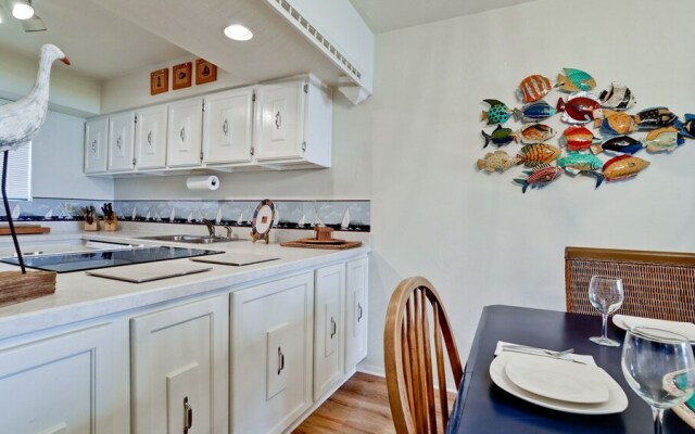 Runaway Bay Resort by BBG