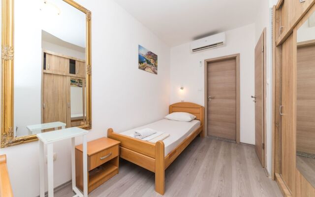 Apartments Damjan