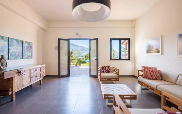 L Ulivo Blu - Two-bedroom With View by Wonderful Italy
