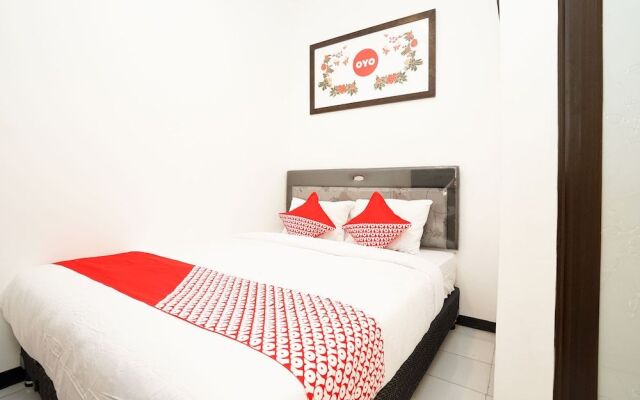 Oyo 473 Darmo Permai Guesthouse