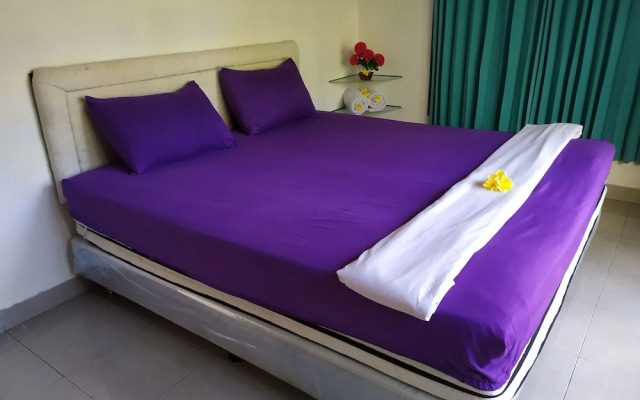 24/7 Bed & Breakfast