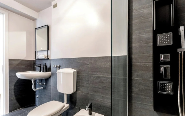 Centro Vicolo Fiori - Modern Split-level Apartment