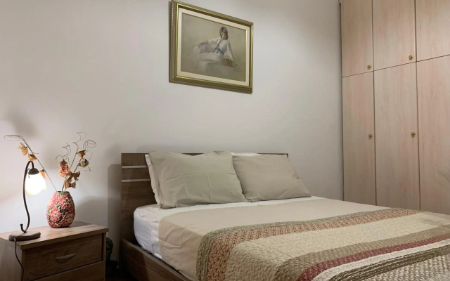 2 Bedrooms Apartment Center of Athens 4 min Subway