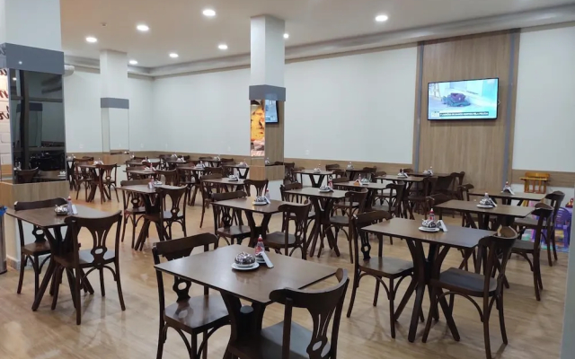 Hotel Maestro Express