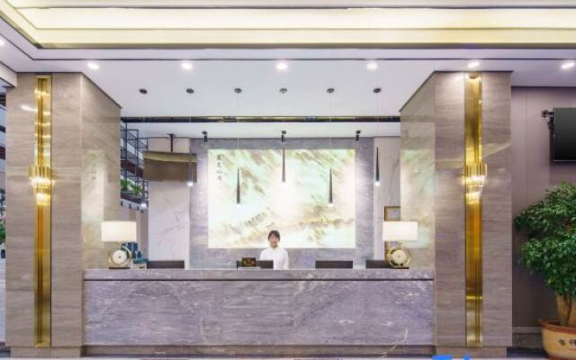 Zhuanghe Hualin Hotel
