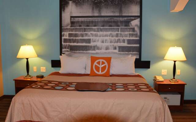 Super 8 by Wyndham Austin/Airport South