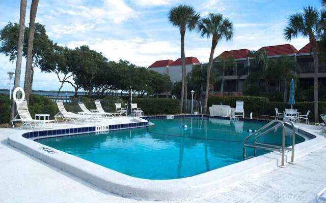 Westbay Cove South 745