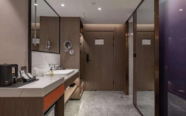 WorldHotel Quancheng Sqr Kuanholi Branch