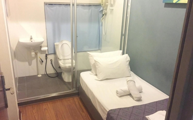 Woodpecker Lodge Kuching