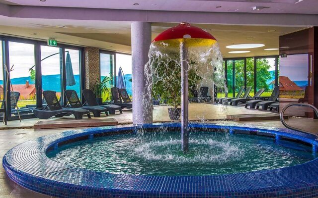 Castellum Hotel Hollóko