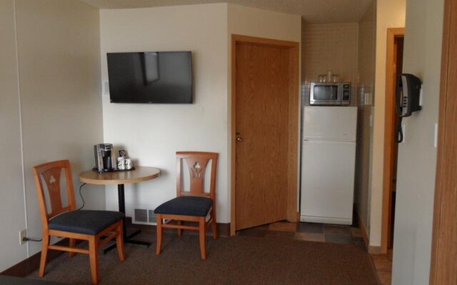 Pines Motel