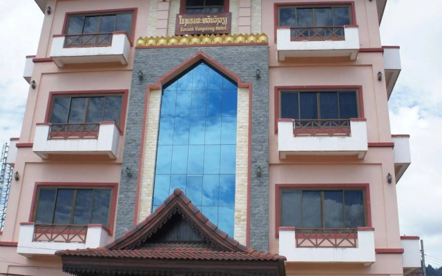 Savanh Vangvieng Hotel
